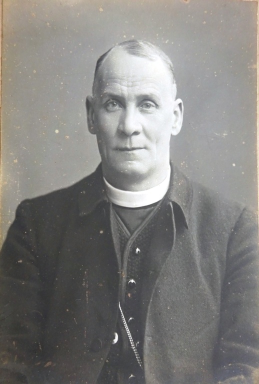 Rev Cecil Downton
